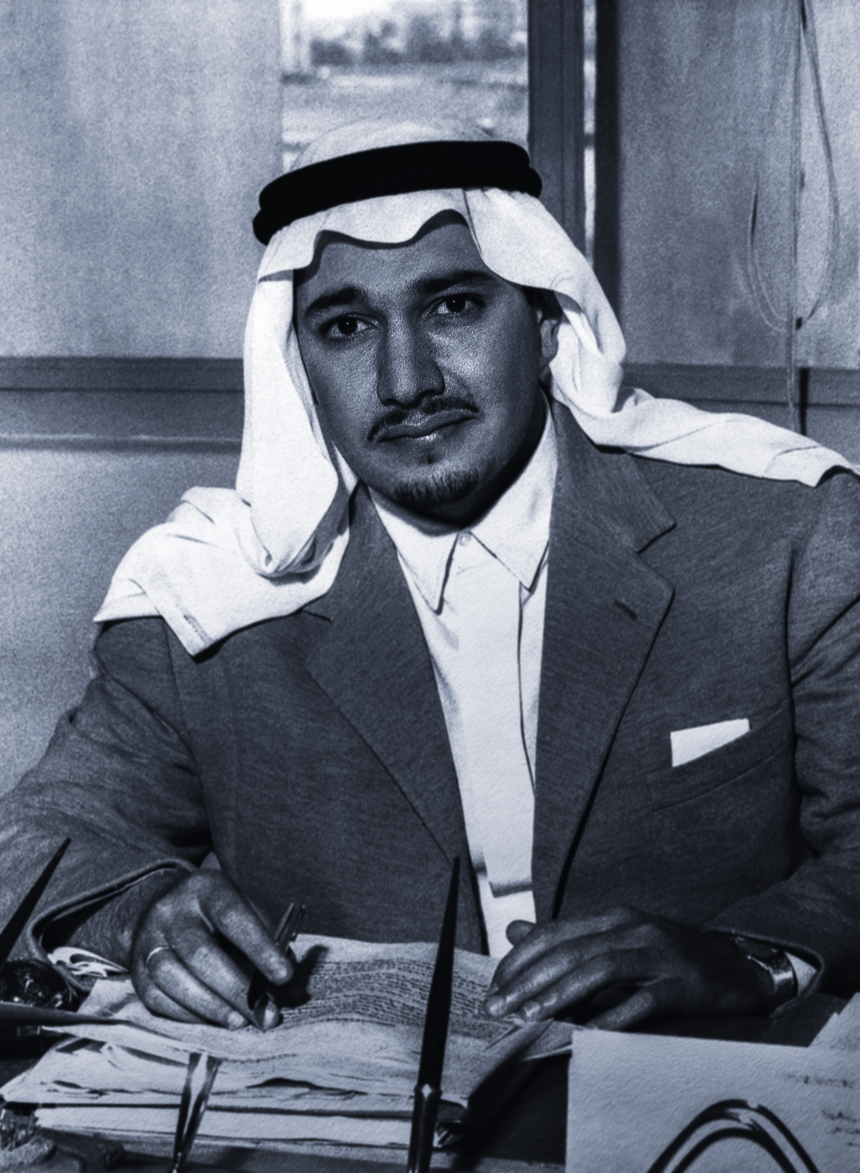 يمين العملات.jpg
